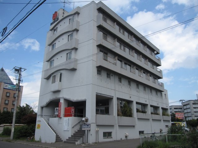 たぬきの里(元ノイズビル)