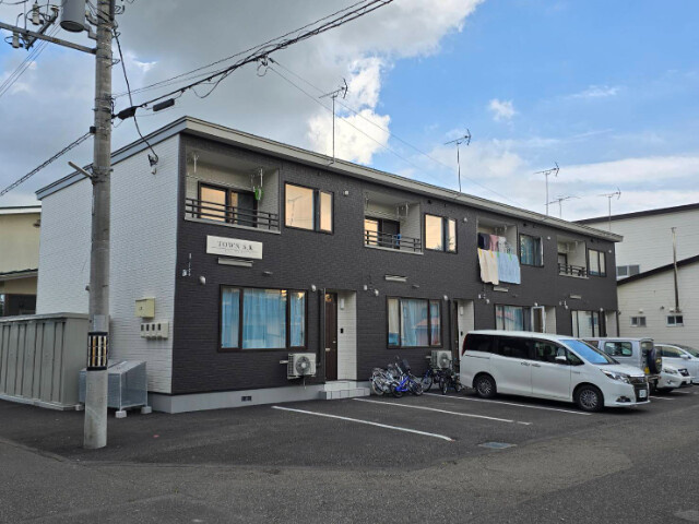 帯広市東十一条南４丁目のテラスハウス