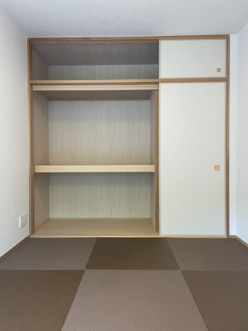 アルファステイツ西の土居の和室