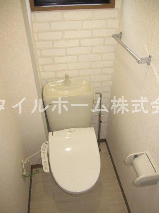 ラ・フィーネ曙　D棟のトイレ