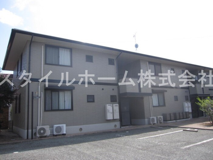 ラ・フィーネ曙　D棟