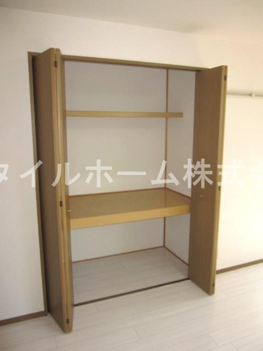 ラ・フィーネ曙　D棟の収納