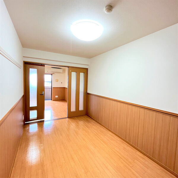 新田東レジデンス参番館の寝室
