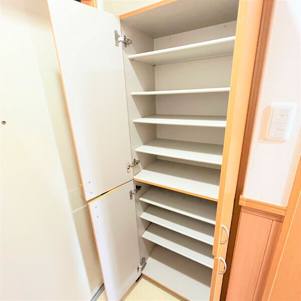 新田東レジデンス参番館の収納