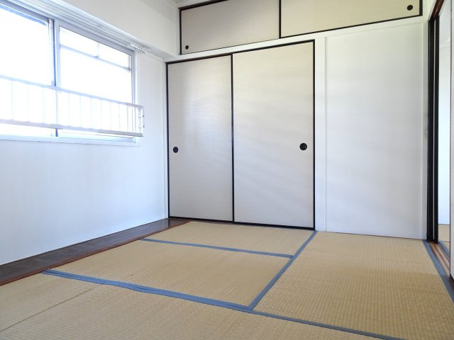 ビレッジハウス瀬古1号棟の和室