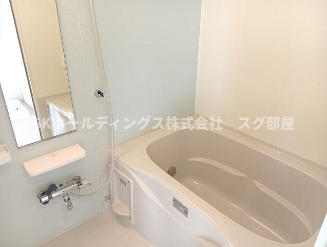 サンフェリシアン綾部駅前の浴室
