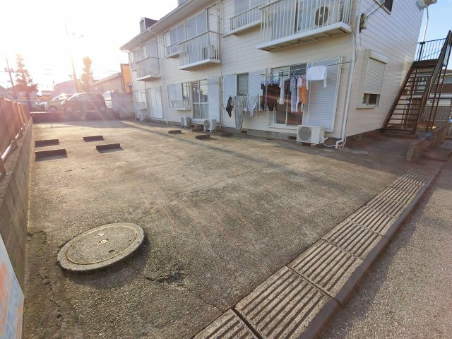 【駐車場】