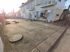 【駐車場】