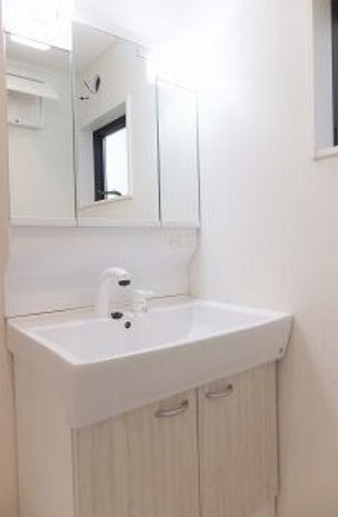 府中市清水が丘１丁目のアパートの洗面所