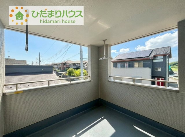 【バルコニー】 | 第1土浦市木田余東台　新築戸建　1号棟 | 広々としたバルコニーは、大量の洗濯物を干しても余裕！お布団だって、家族全員分をいっきに干せますね(^O^)
