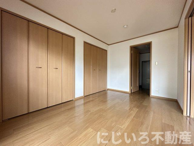 レジデンス・ノンノサンの居間・リビング