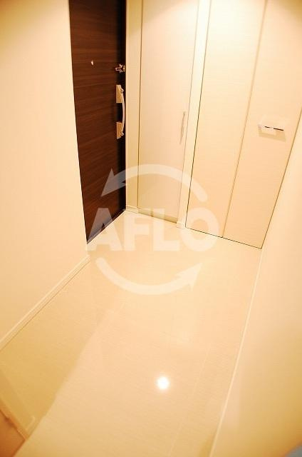 S-RESIDENCE難波Brillerの玄関|S-RESIDENCE難波Briller 玄関スペース