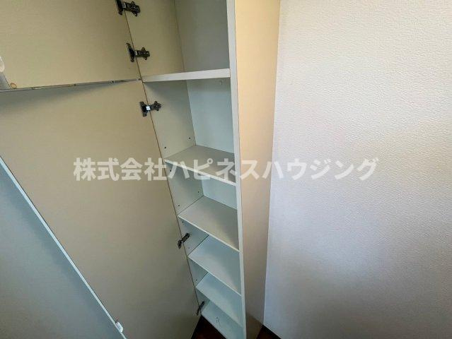 センターパーク新柏Ｂ棟～センターパークシンカシワビートウ～の収納|廊下の収納