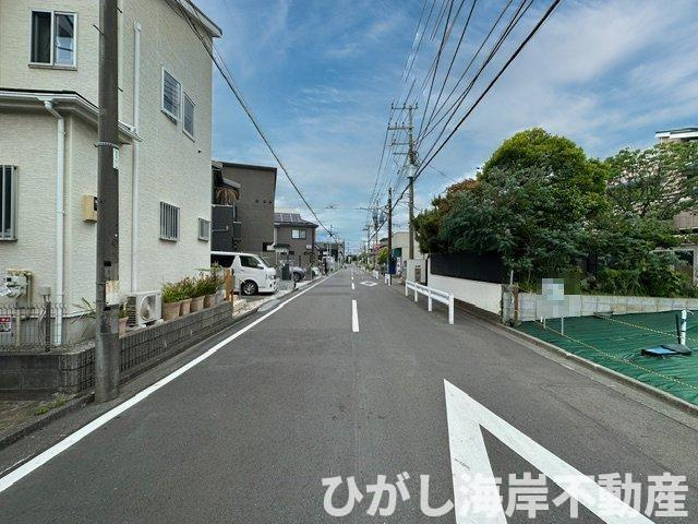 藤沢市鵠沼海岸７丁目　売地　全２区画の前面道路含む現地写真|現地外観