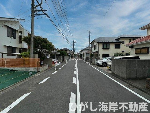 藤沢市鵠沼海岸７丁目　売地　全２区画の前面道路含む現地写真|現地外観