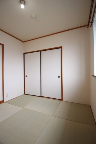 【寝室】 | グレイスコート