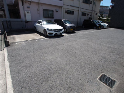 【駐車場】 | グレイスコート