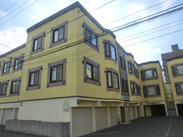 札幌市豊平区美園一条６丁目のアパート