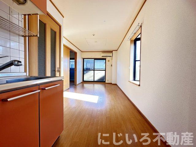 レジデンス・ノンノサンの居間・リビング