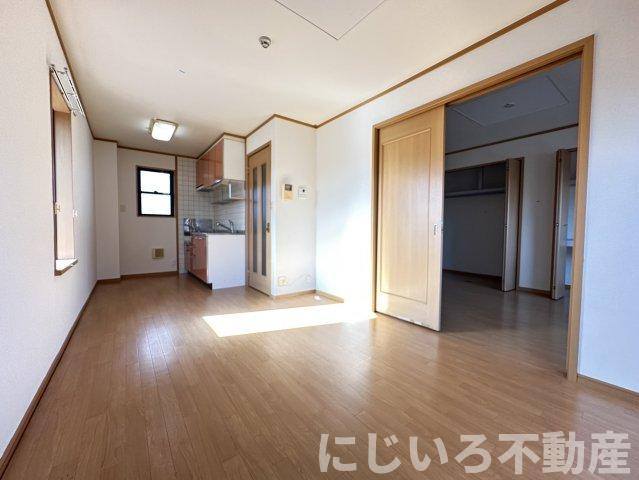 レジデンス・ノンノサンの居間・リビング