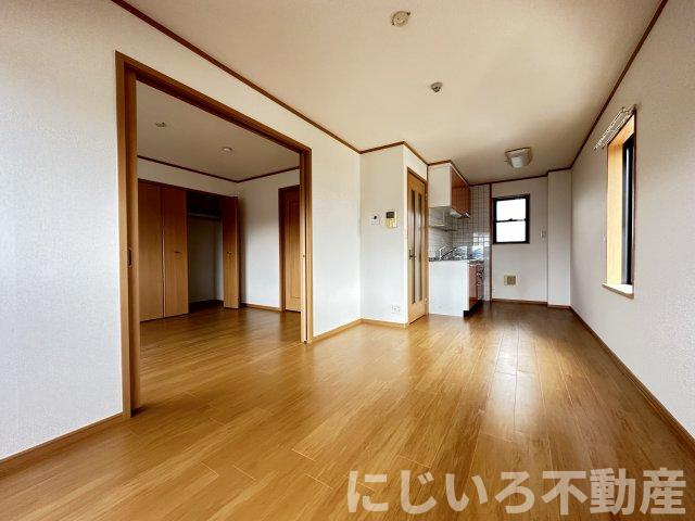 レジデンス・ノンノサンの居間・リビング