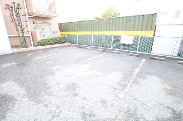 P&Pハイムの駐車場