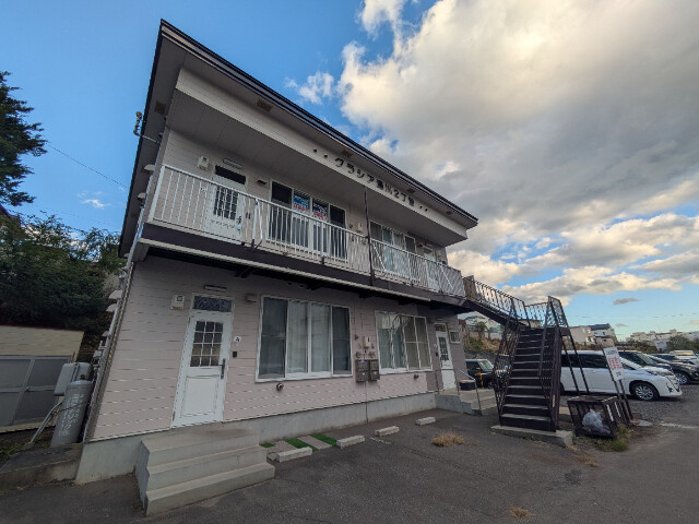 グラシア湯川２丁目