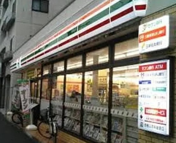 Grande Wasedaの周辺