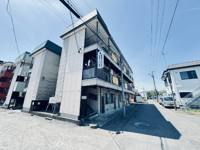 クラウンパレス