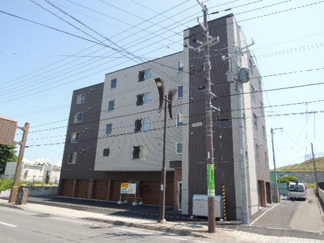 クレールマンション湯川