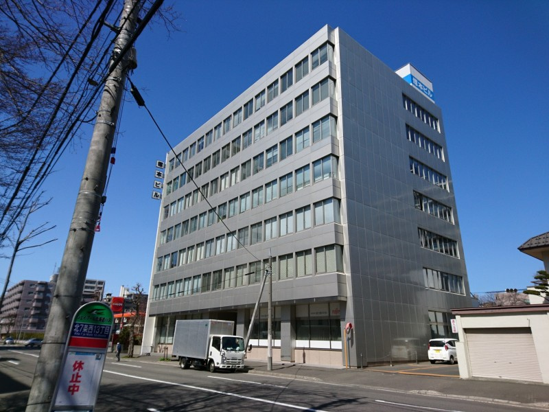 塚本ビル７号館