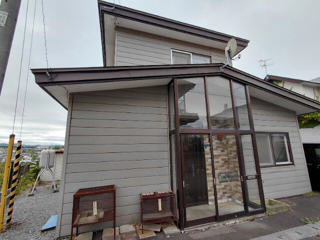 日吉町１丁目貸家