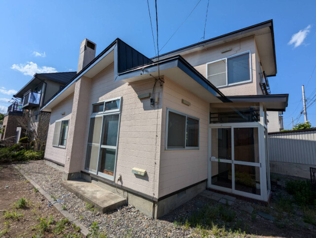 西旭岡町２丁目２９番戸建