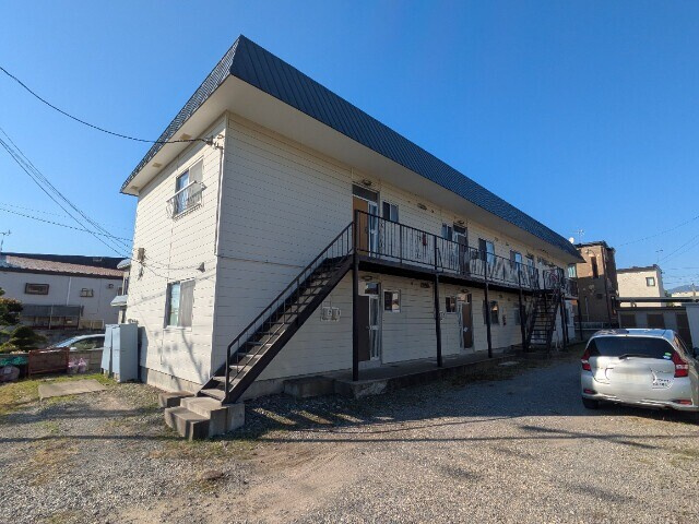 函館市日吉町３丁目のアパート