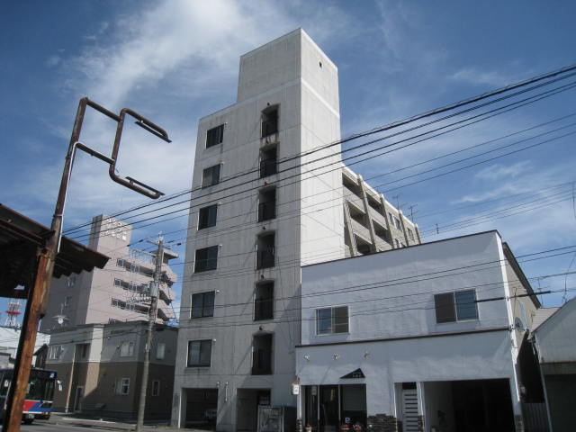コーポラスパイナリー