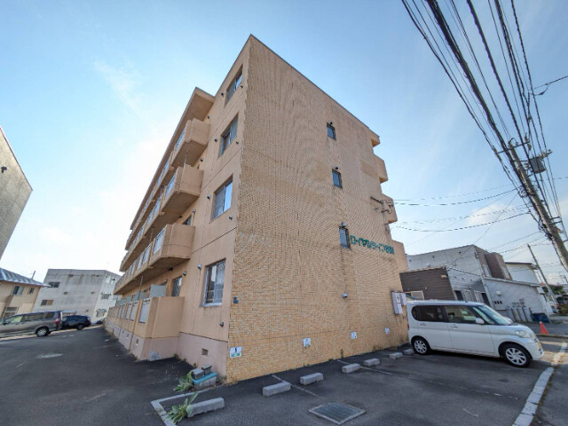 ロイヤルライフ富岡