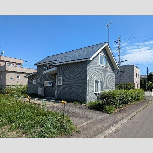 北広島市中央５丁目の一戸建て