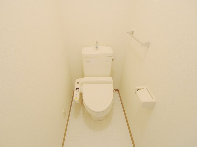コーポラス中西のトイレ|※掲載している写真は別部屋のものです。参考下さい。