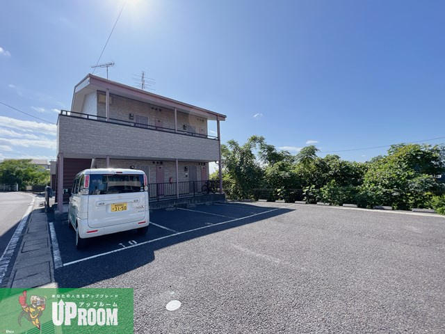 二の宮ハイツの駐車場