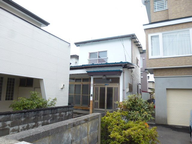 宮前町４番貸家　右奥
