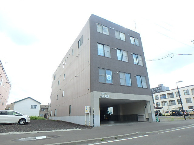 アドバン小町屋