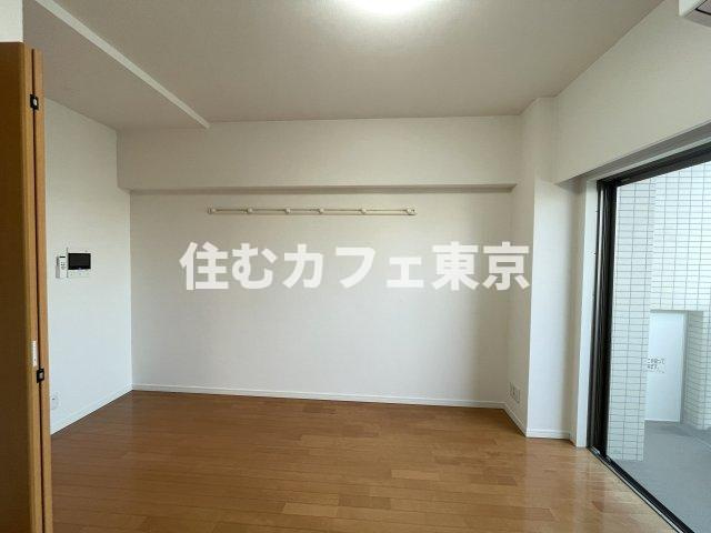 KDXレジデンス立川の内装|壁掛けフックがあります※別部屋写真