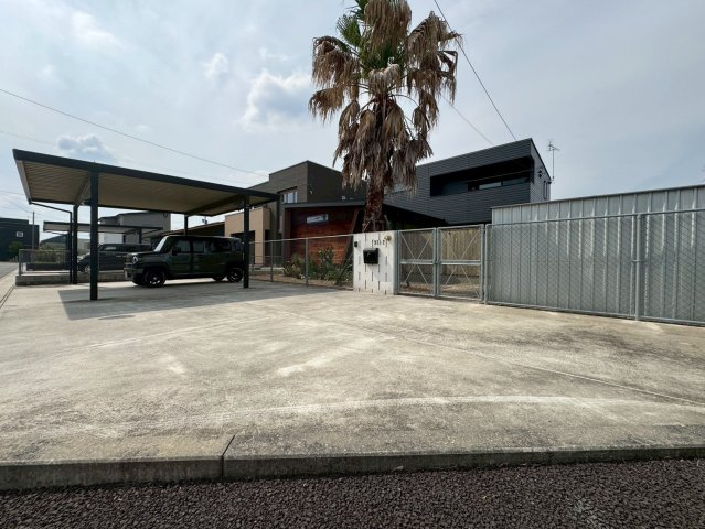 ライフレーベル監修♪洋風な間取りでオシャレな新生活♪ソーラー蓄電池付オール電化！栃木市惣社町の駐車場|カースペースがあります