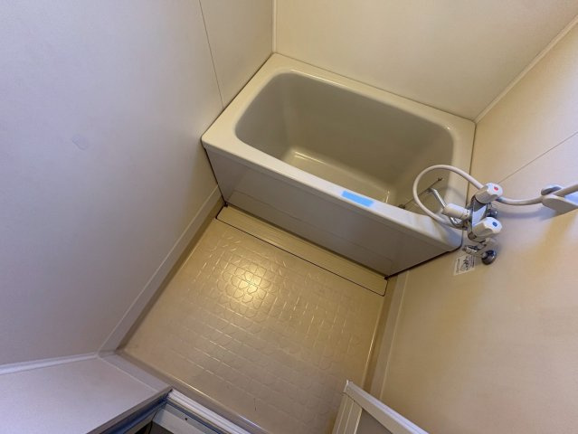 グリーンタウン本中山の浴室