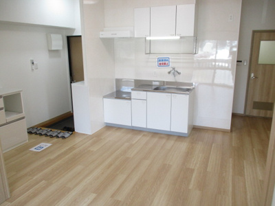 【居間・リビング】 | 琉食辻町マンション