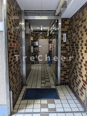 【エントランス】 | くつわだビル