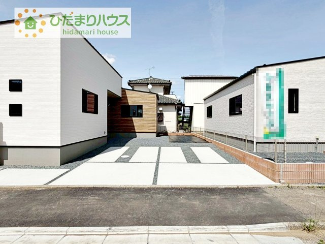 【駐車場】 | 筑西市幸町第1期　新築戸建　2号棟 | マイホームなら駐車場代がかかりません！しかも、自宅の駐車場で洗車ができます！今までコイン洗車に行っていた手間も省けて、節約にもつながります(^^♪