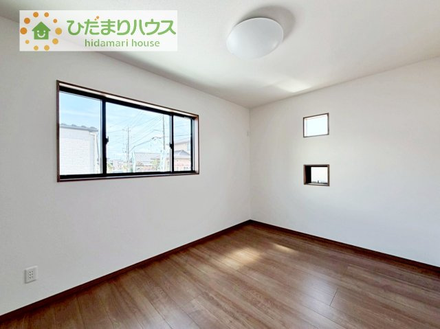 【洋室】 | 筑西市幸町第1期　新築戸建　2号棟 | 木の温もりがやさしいフローリング♪