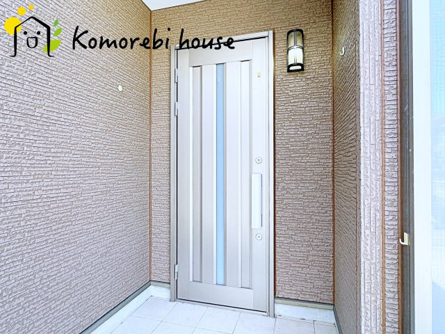 鴻巣市松原三丁目　中古一戸建ての玄関|きれいな玄関です