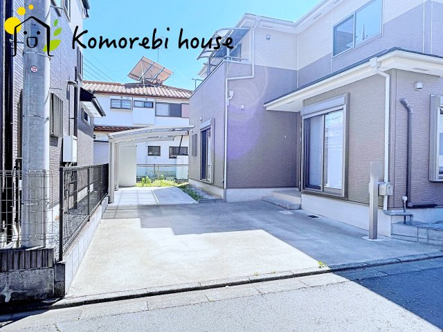 鴻巣市松原三丁目　中古一戸建ての駐車場|車をお持ちの方に嬉しい駐車場付きの物件です